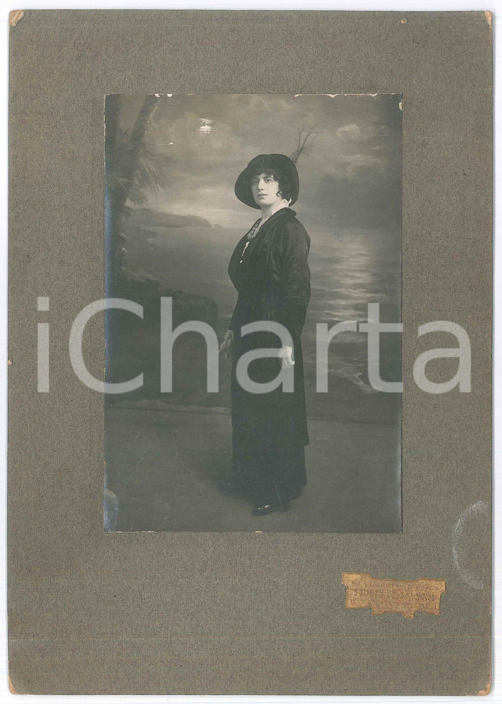 Fotografia d epoca originale 1915 VERONA Ritratto femminile  Foto Giulio DE BIANCHI 17x24 cm 1