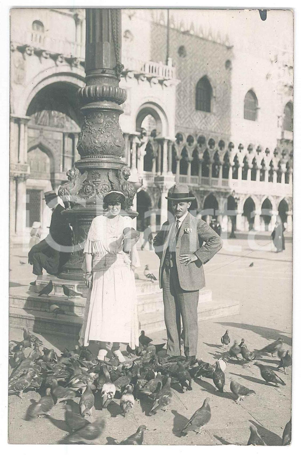 1929 VENEZIA Moglie e marito in Piazza San Marco - Foto 9x13 cm