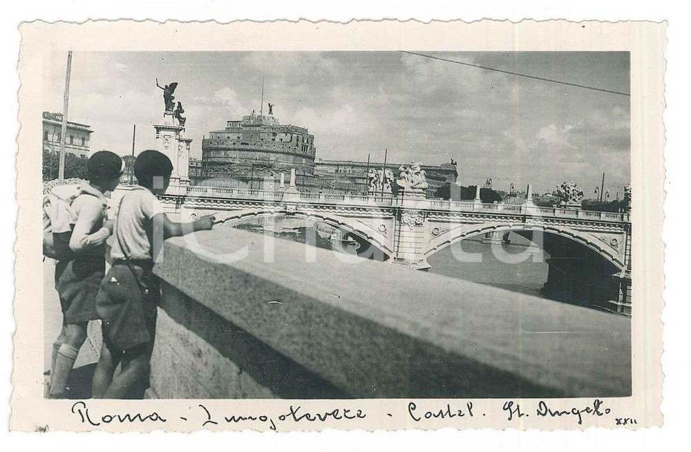 Fotografia d epoca originale 1935 ca ROMA  CASTEL SANT ANGELO Babini sul Lungotevere  Foto 11x7 cm 1