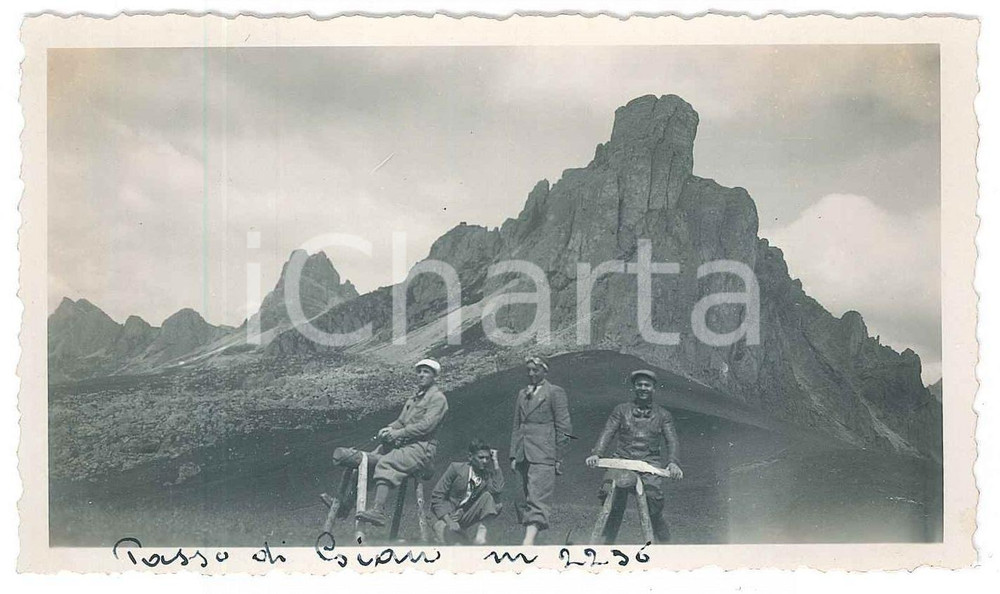 Fotografia d epoca originale 1935 ca DOLOMITI  BELLUNO Gita al Passo di Giau  Foto 11x7 cm 1