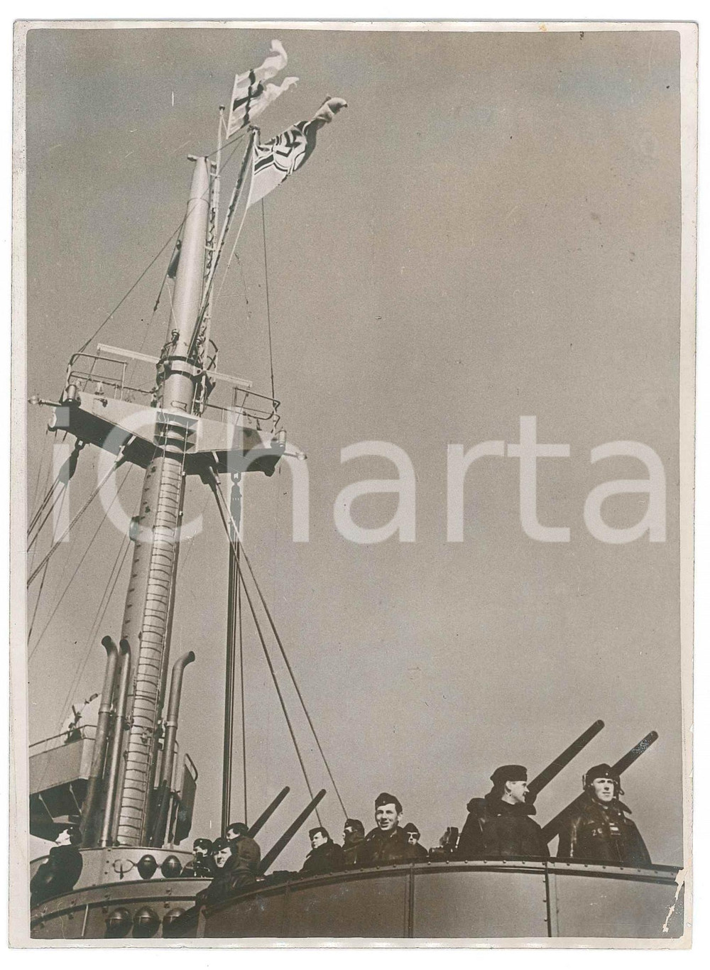 Fotografia d epoca originale 1944 WW2 ZONA DI GUERRA Nave tedesca in pattugliamento  Foto 13x18 1