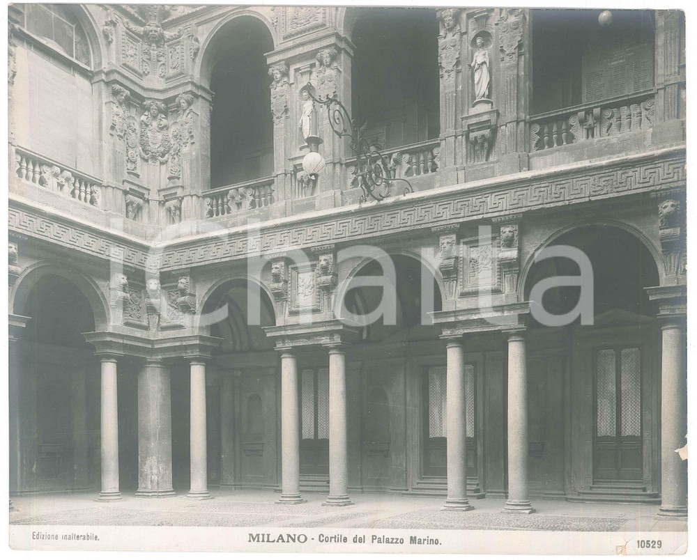 Fotografia d epoca originale 1920 ca MILANO Cortile di Palazzo Marino  Foto seriale 10529  24x19 cm 1