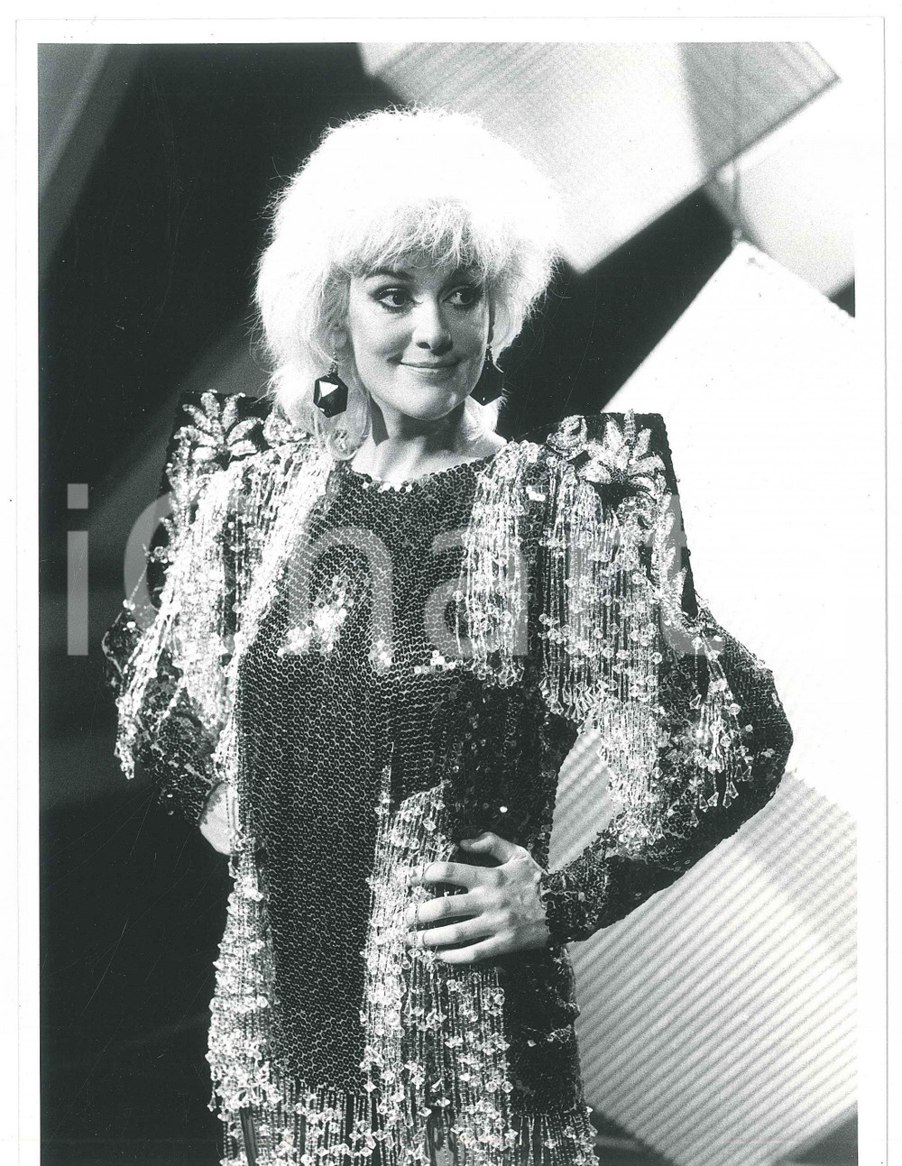 Fotografia d epoca originale 1985 ca ITALIA  MUSICA Donatella RETTORE Ritratto  Foto 17x24 cm 1