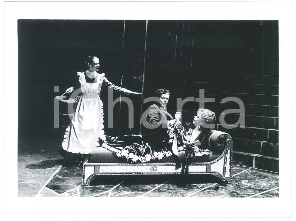 Fotografia d epoca originale 1991 TEATRO LulÃ¹  MILVA in scena  Regia di Mario MISSIROLI Foto 24x18 cm 1 1