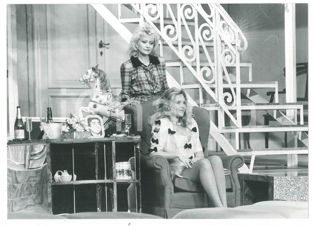 Fotografia d epoca originale 1988 TEATRO Una zingara m ha detto...  Paola QUATTRINI Cinzia BERNI Foto 2 1