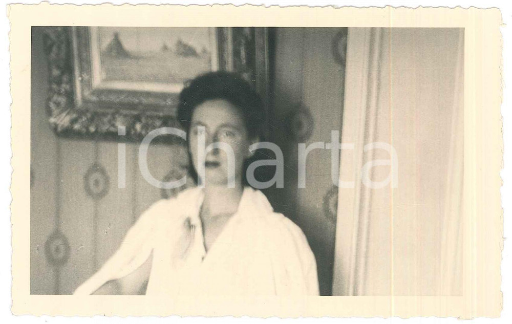 Fotografia d epoca originale 1940 ca MILANO Adriana GHERARDI traduttrice e scrittrice  Ritratto in casa 1