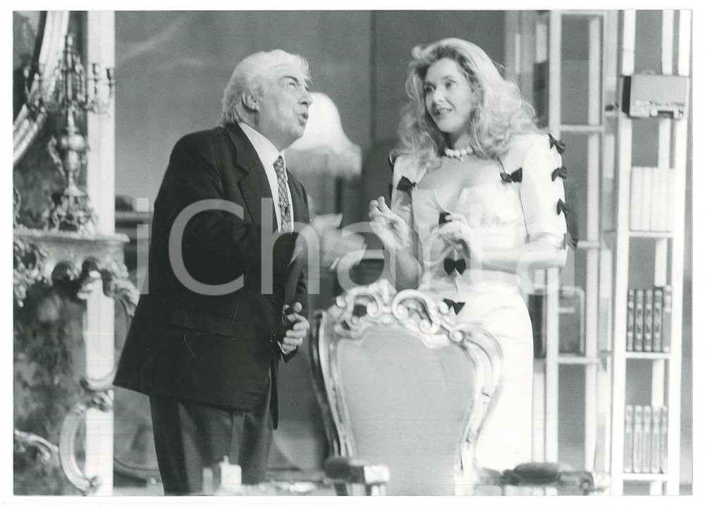 Fotografia d epoca originale 1988 TEATRO Una zingara m ha detto...  Gino BRAMIERI Cinzia BERNI Foto 17x12 1
