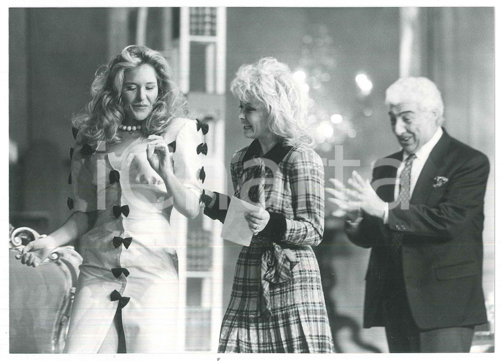 Fotografia d epoca originale 1988 TEATRO Una zingara m ha detto Gino BRAMIERI Paola QUATTRINI Cinzia BERNI 1 1