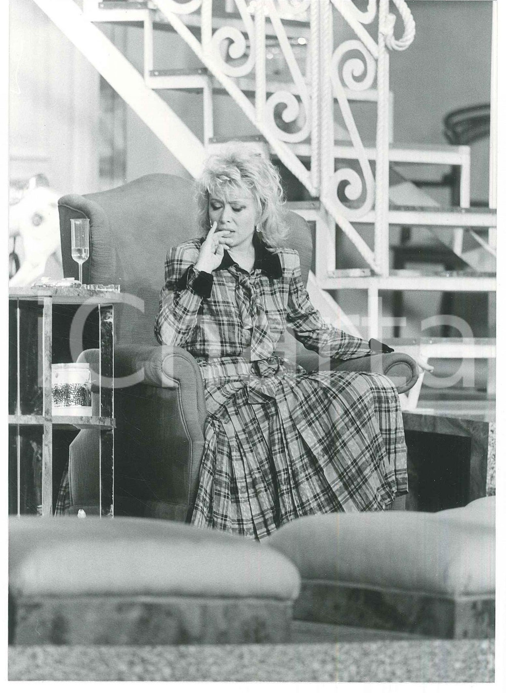 Fotografia d epoca originale 1988 TEATRO Una zingara m ha detto...  Paola QUATTRINI Foto 12x17 cm 2 1