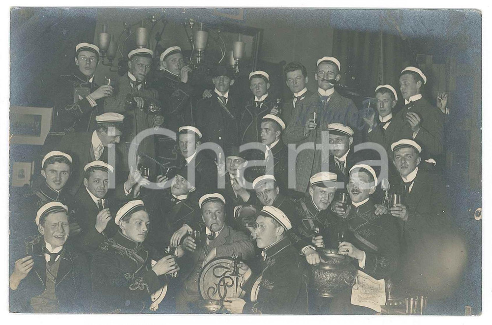 Fotografia d epoca originale 1910 ca MUNCHEN D Group of students  Navy Photo postcard 14x9 cm 1
