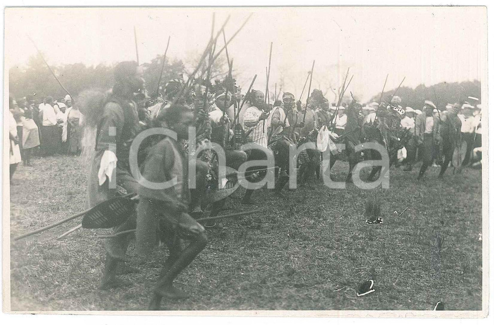 Fotografia d epoca originale 1930 ca ETHNIC TYPES  AFRICA  Tribal dance  Photo 14x9 cm 1