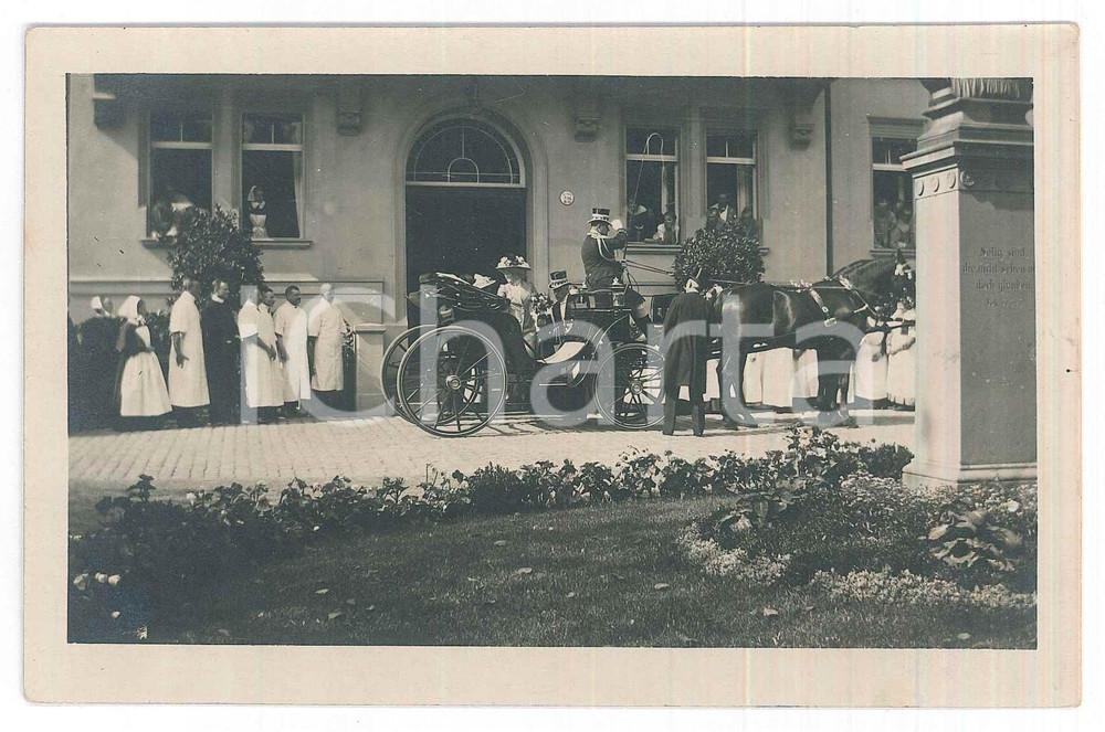 Fotografia d epoca originale 1914 BERLINO Imperatrice Augusta Vittoria visita un ospedale Foto 14x9 cm 1