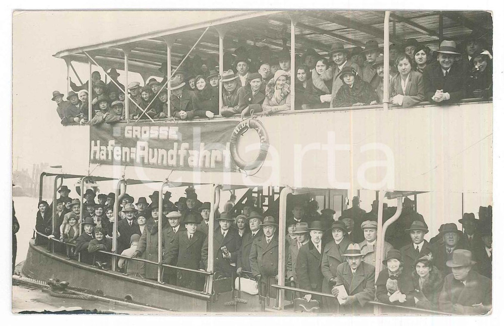 Fotografia d epoca originale 1935 ca TOURISM  HAMBURG  GroÃŸe Hafenrundfahrt  Passengers on a boat Photo 1