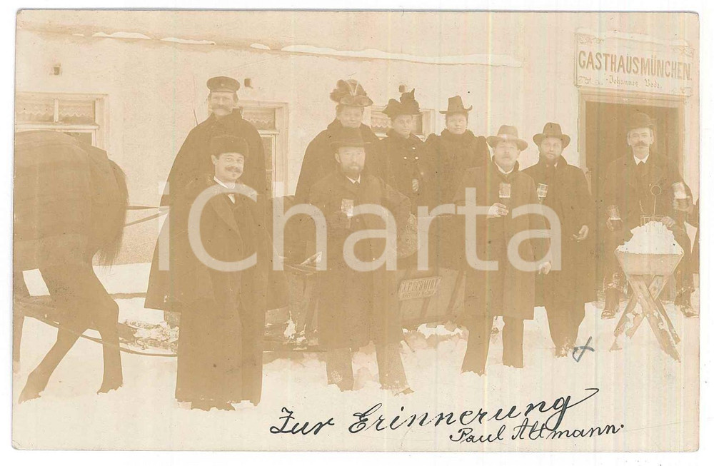 Fotografia d epoca originale 1910 ca MUNCHEN GERMANY Gasthaus MÃ¼nchen  Gruppo con slitta  Foto 14x9 cm 1