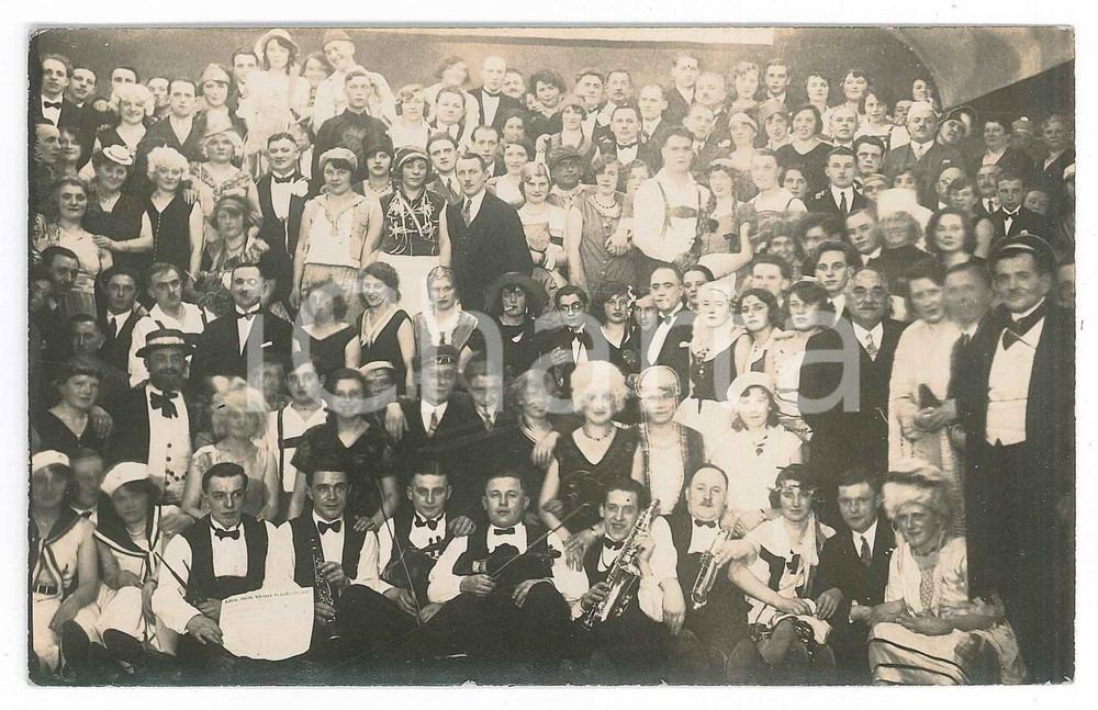 Fotografia d epoca originale 1931 FÃœRTH BAVARY, GERMANY Weissengarten  Maskenball Photo 14x9 cm 1