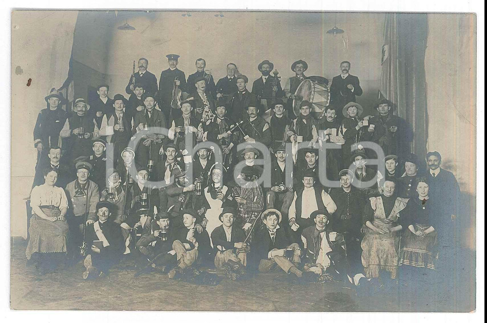 Fotografia d epoca originale 1911 ERLAU GERMANIA Banda musicale amatoriale  Brindisi  Foto 14x9 cm 1