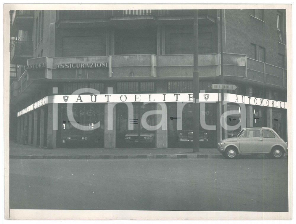 Fotografia d epoca originale 1969 MILANO Via Cenisio  Concessionario AUTOELITE Fiat 500  Foto 24x18 cm 1