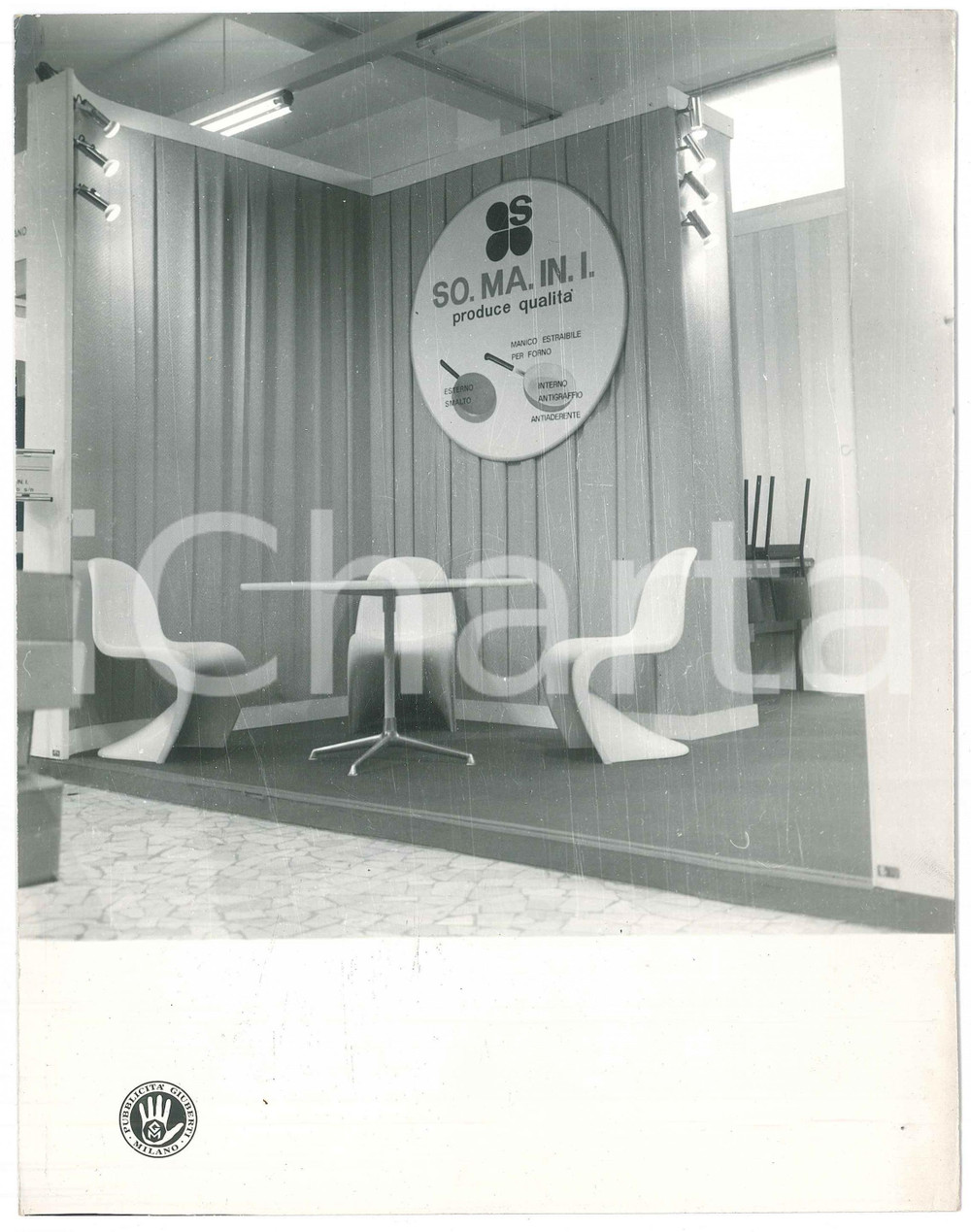 Fotografia d epoca originale 1970 FIERA DI MILANO Stand SO.MA.I.NI. Pentole antiaderenti  Foto 18x24 cm 1