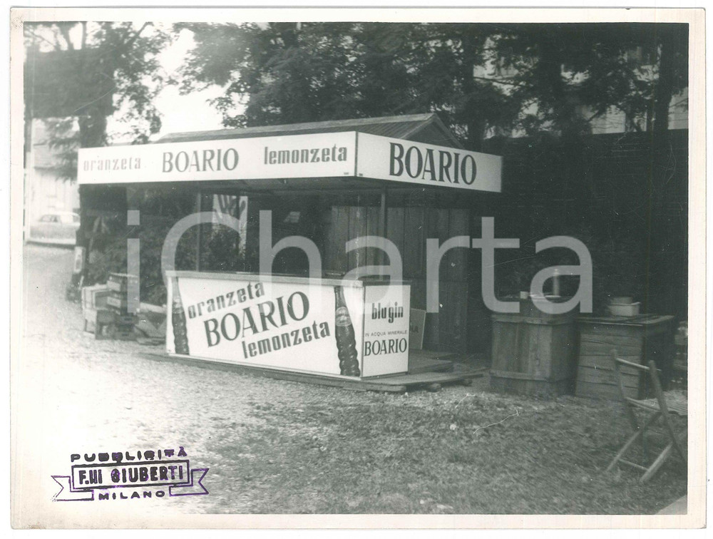 Fotografia d epoca originale 1968 ACQUA BOARIO Chiosco ORANZETA Lemonzeta BLU GIN Foto 24x18 cm 1