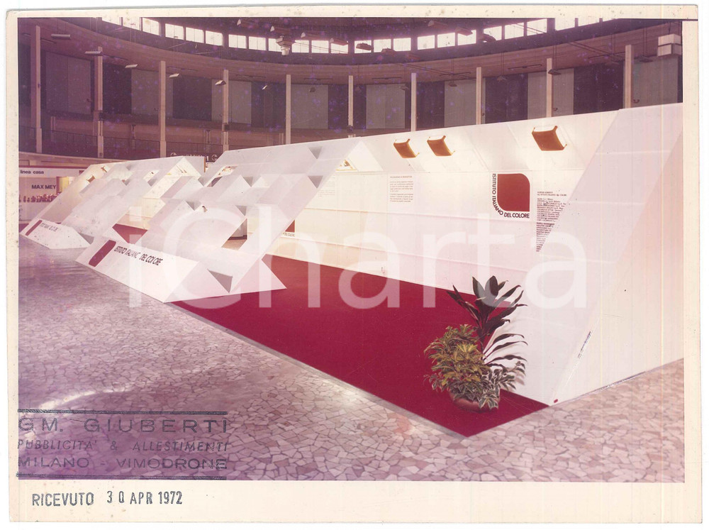 Fotografia d epoca originale 1972 FIERA DI MILANO Istituto Italiano del Colore  Stand  Foto 24x18 cm 1