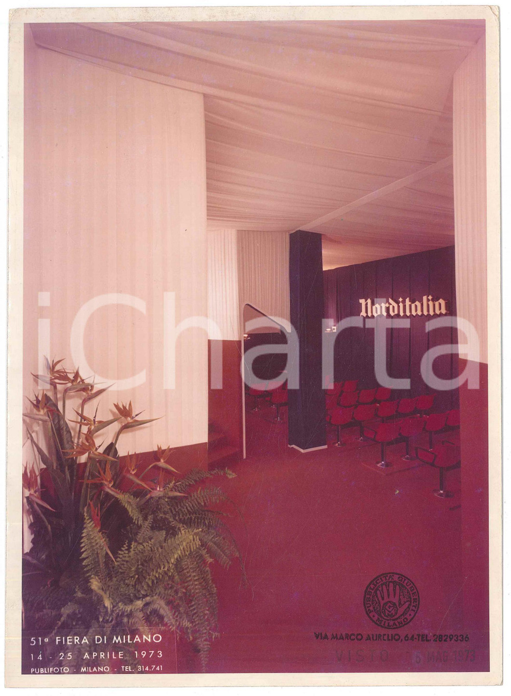 1973 - 51^ FIERA DI MILANO Stand NORDITALIA Foto 18x24 cm Fotografia d'epoca.  FAIR/discreto Lievi smussature agli angoli, piegatura al margine superiore Formato: 18x24 cm originale e autentica 1