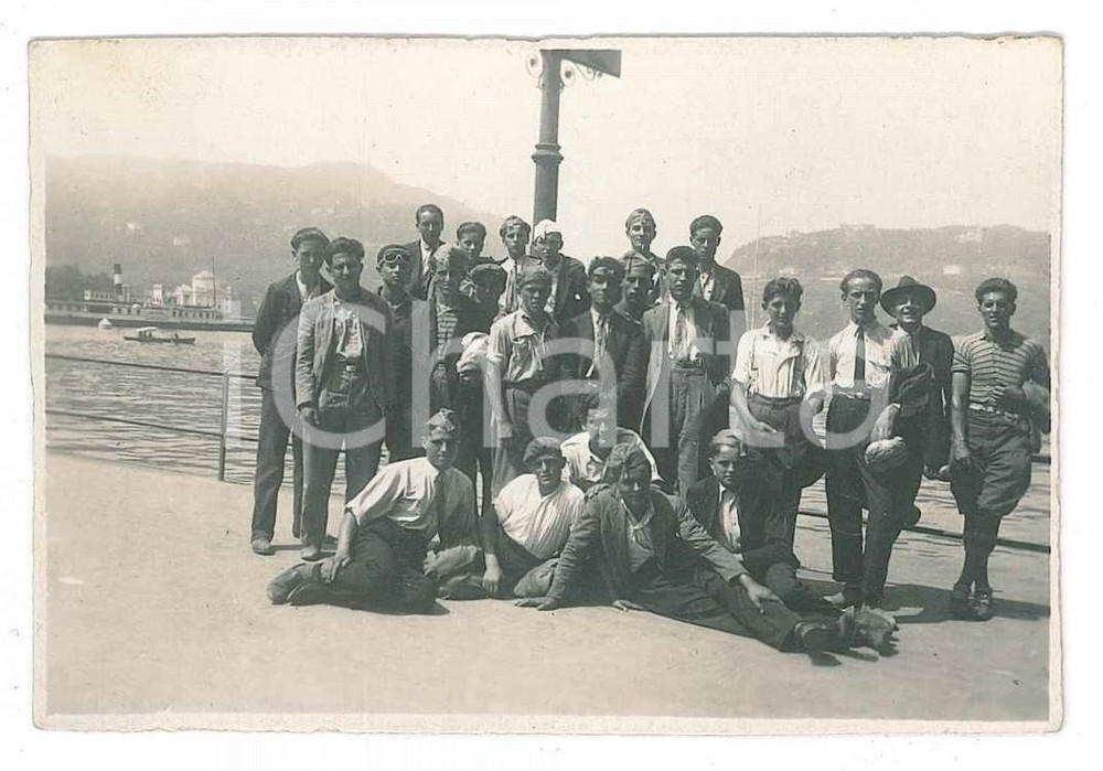 Fotografia d epoca originale 1929 LAGO DI COMO  Gita ciclistica  Gruppo dei partecipanti Foto 8x6 cm 1