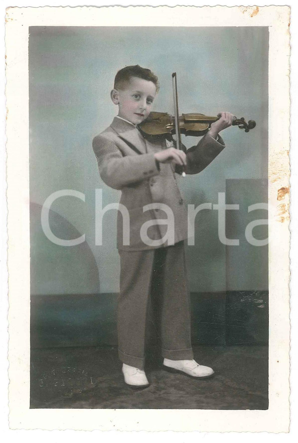 Fotografia d epoca originale 1948 NOVI LIGURE Franco DONATO bambino con il violino Foto G. PARODI 15x10 cm 1