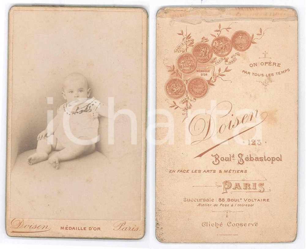 Fotografia d epoca originale 1900 ca PARIS Boulevard Sebastopol  Ritratto di neonato  Photo DOISEN CDV 1
