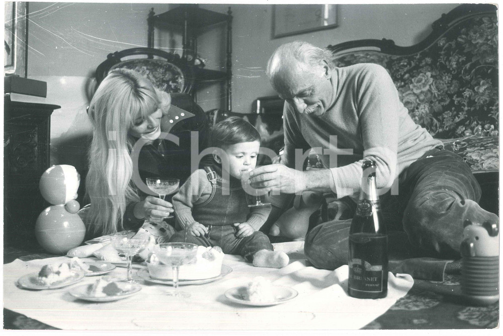 Fotografia d epoca originale 1975 ca ITALIA Maurizio CORGNATI Letizia DI MAIO e la figlia Giuditta  Foto 11 1
