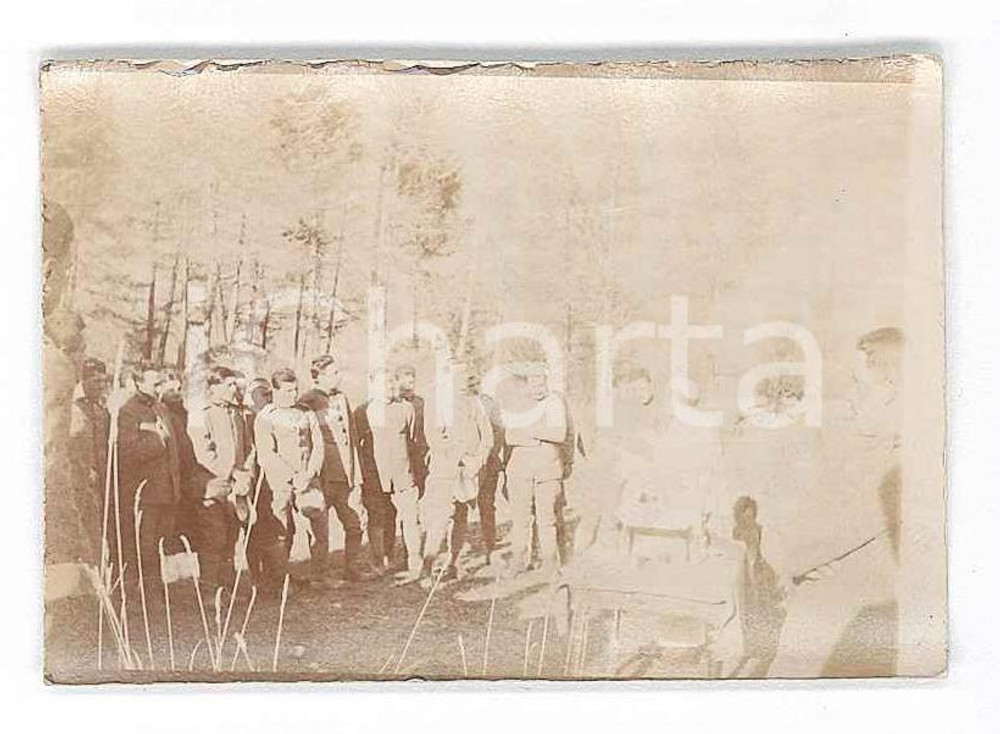 Fotografia d epoca originale 1918 WW1 ZONA DI GUERRA Ufficiali di artiglieria  Messa al campo Foto 6x4 cm 1