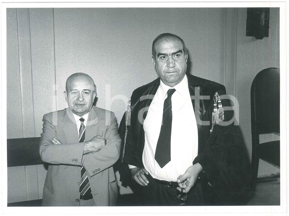 Fotografia d epoca originale 1985 ca POLITICA MSI Senatore Giorgio PISANÃ’  Avvocato DI MAIO Foto 1