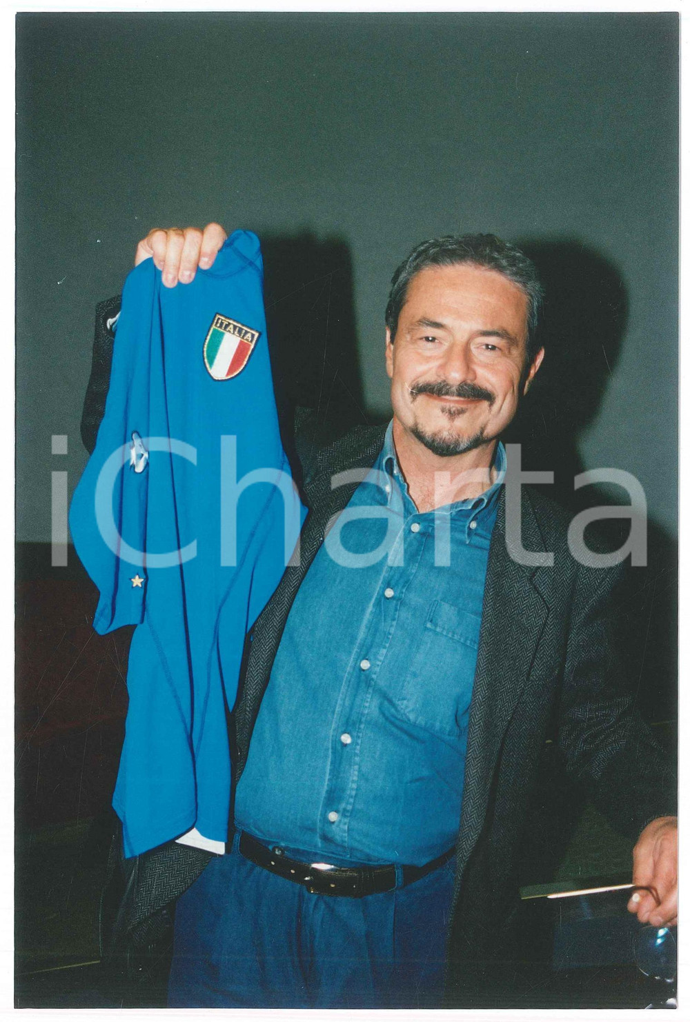 Fotografia d epoca originale 2000 ca COSTUME Massimo DAPPORTO con la maglia della Nazionale di calcio  Foto 1