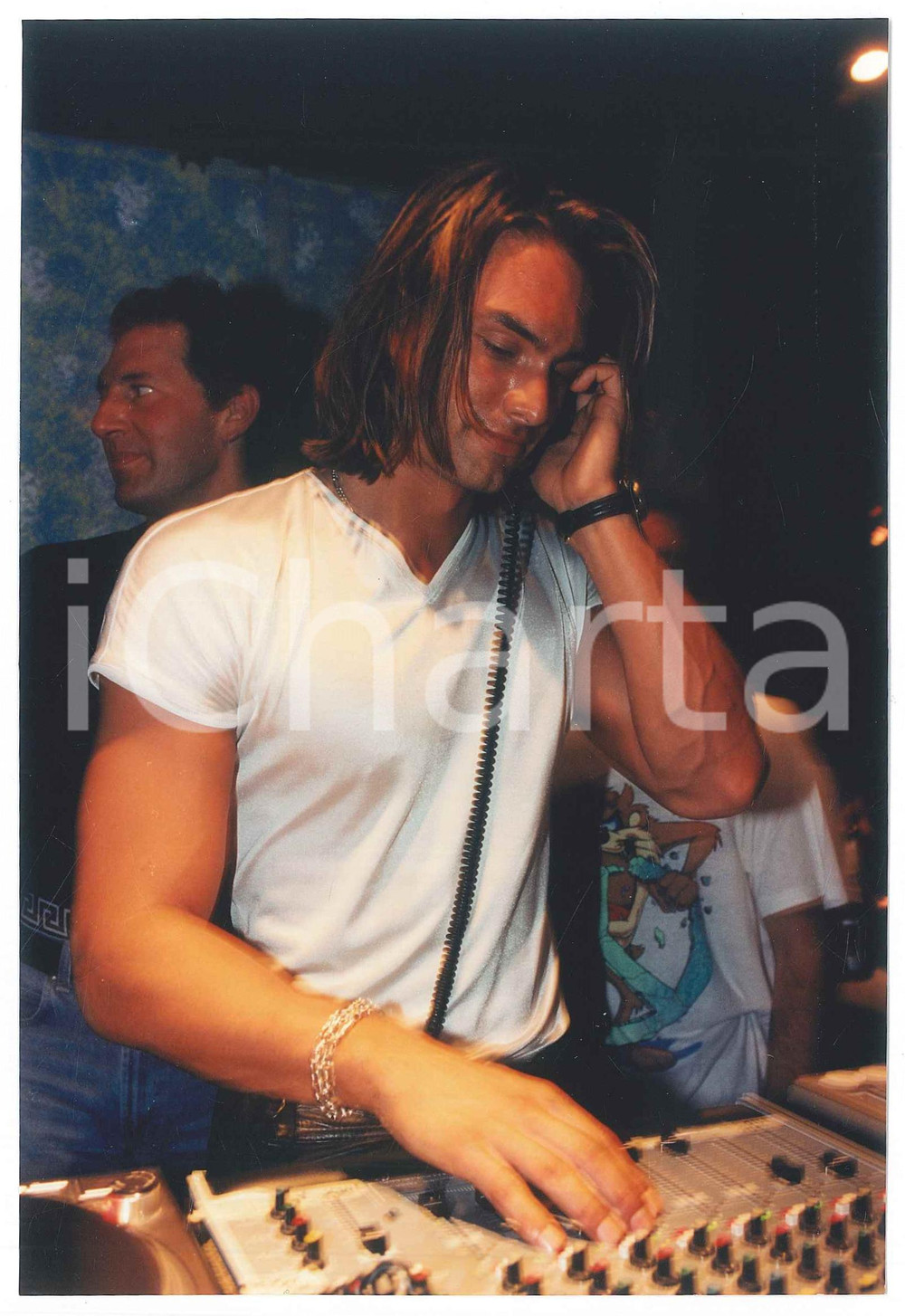 Fotografia d epoca originale 1995 Discoteca 24MILA BACI  Dj Marco BRESCIANI alla consolle Foto 2 1