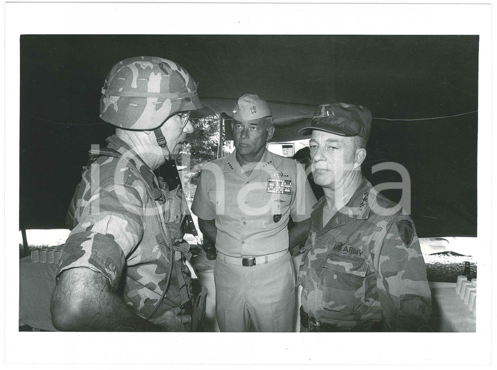 Fotografia d epoca originale 1985 ca NAPOLI NATO Gen. Glenn OTIS Gregory NEWBOLD Adm. Arthur MOREAU Foto 2 1