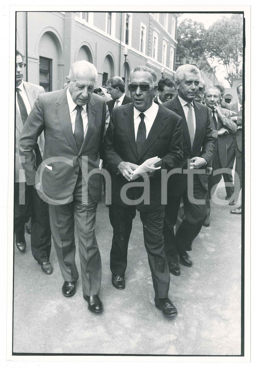 Fotografia d epoca originale 1990 ca ROMA Arrivo Giuliano VASSALLI Carlo MINNITI Fotografia 18x24 cm 2 1