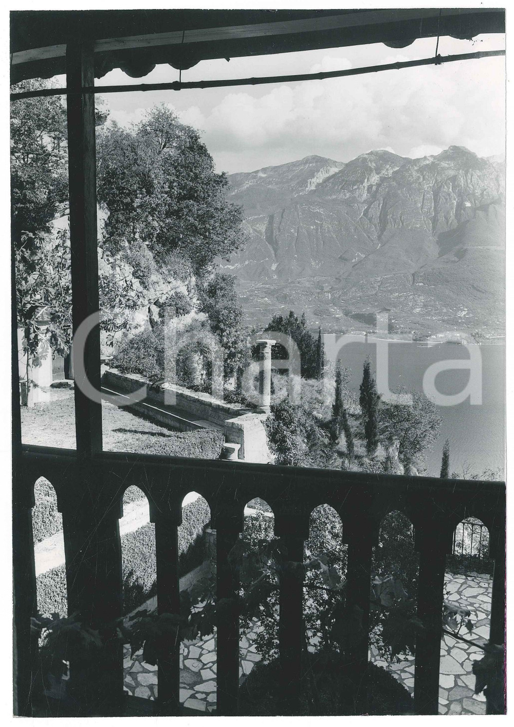 1960 ca LAGO DI GARDA Villa con terrazzo - Panorama - Foto 16x24 cm