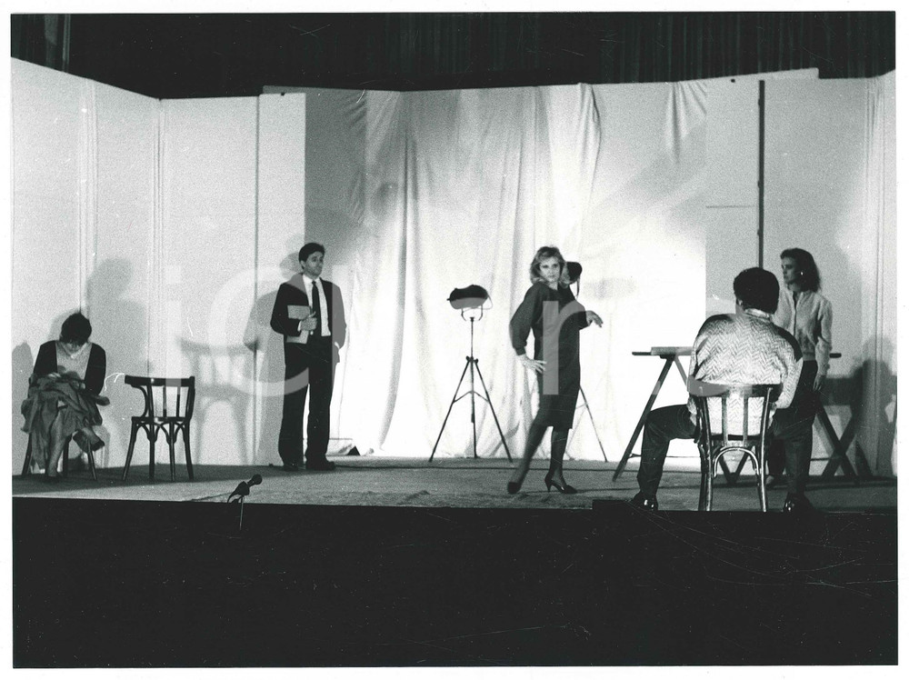 Fotografia d epoca originale 1985 SARONNO  TEATRO Gruppo Palcoscenico  Spettacolo ADORABILE GIULIA Foto 12 1