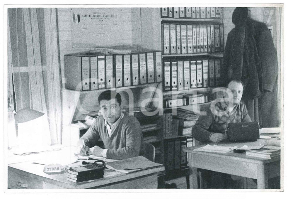 Fotografia d epoca originale 195558 GINEVRA Costruzione CERN  Uffici di cantiere  Personale Foto 3 1