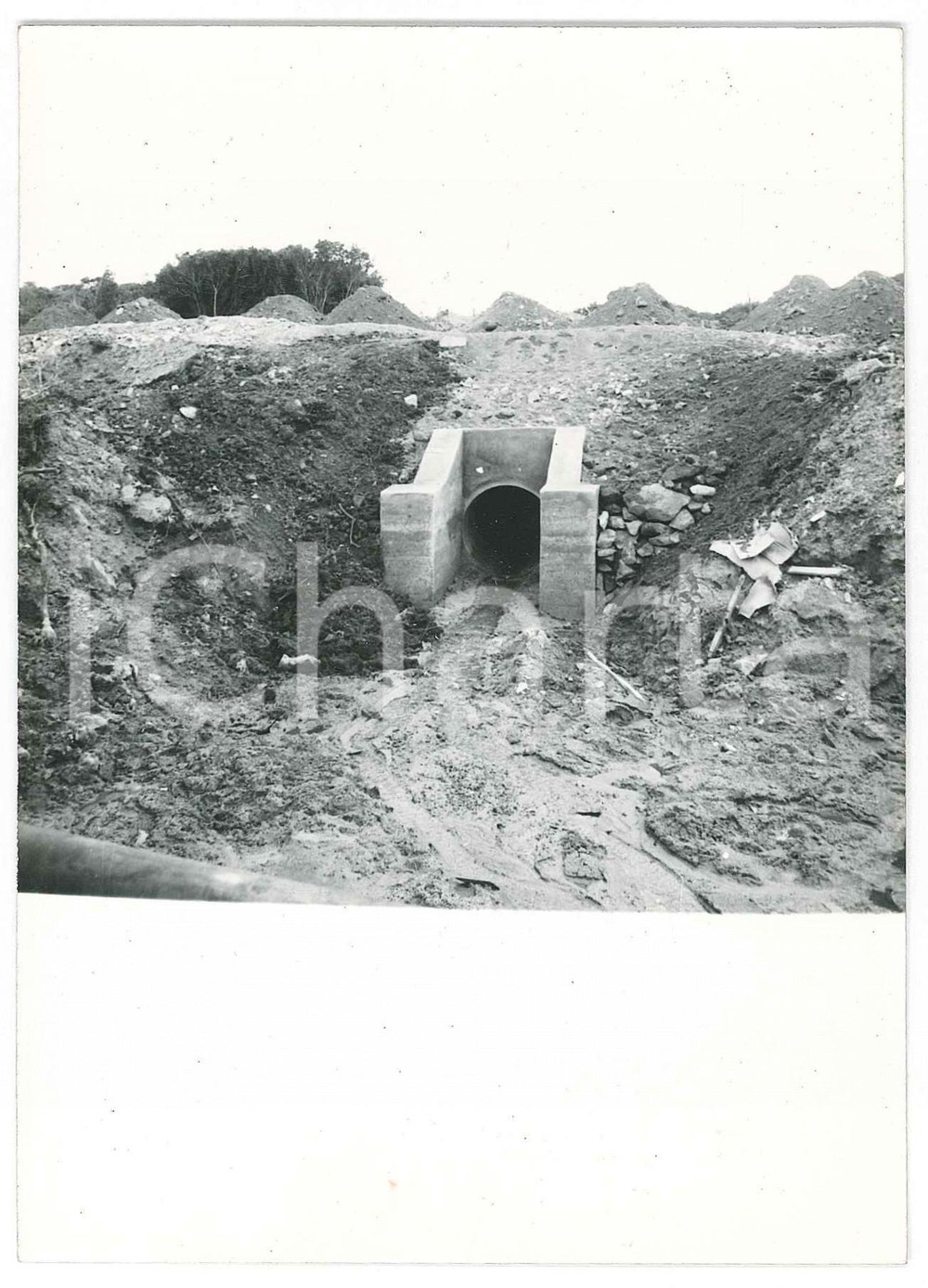 Fotografia d epoca originale 1965 ca SARDEGNA GALLURA AGNATA  Cantiere  Tombino Foto 10x15 cm 1