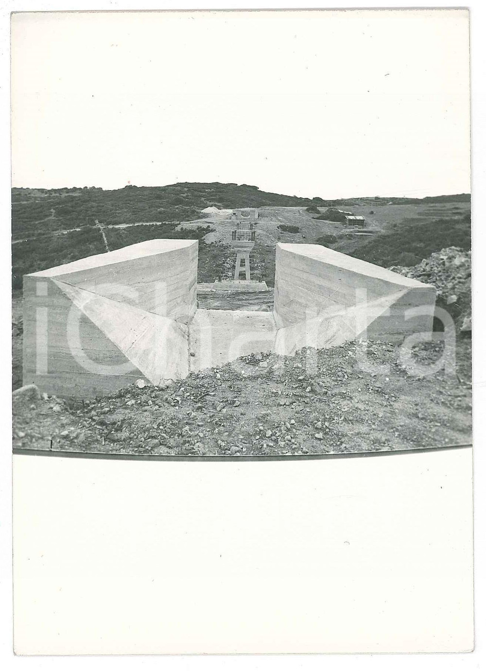 Fotografia d epoca originale 1965 ca SARDEGNA GALLURA Ponte canale 3  Giunto di raccordo  Cantiere Foto 1