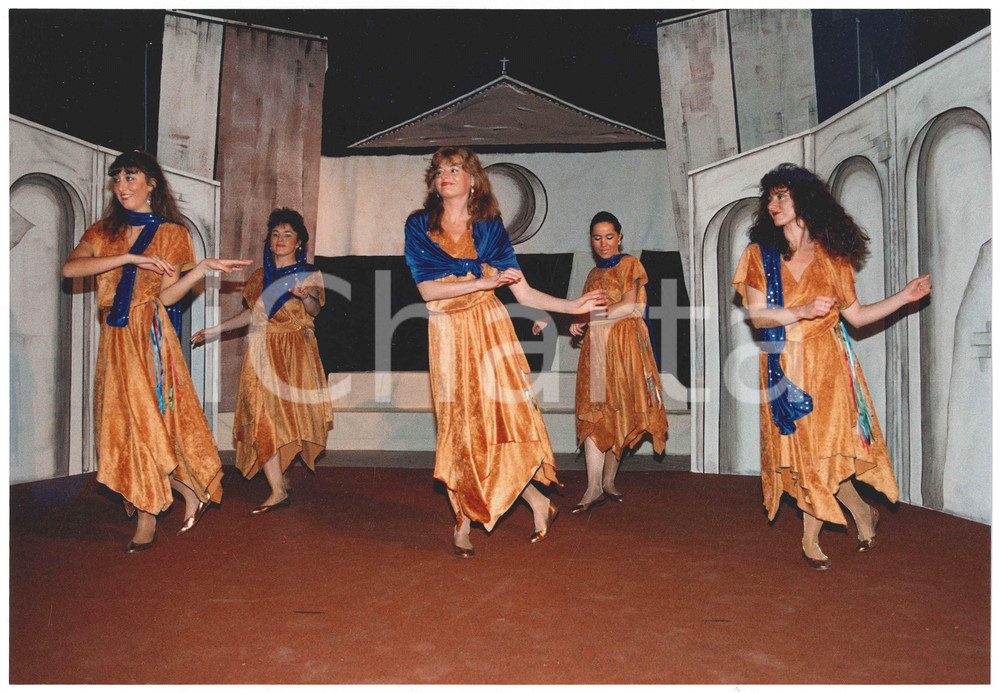 Fotografia d epoca originale 1985 SARONNO TEATRO  GRUPPO PALCOSCENICO Commedia di dieci vergini  Foto 2 1