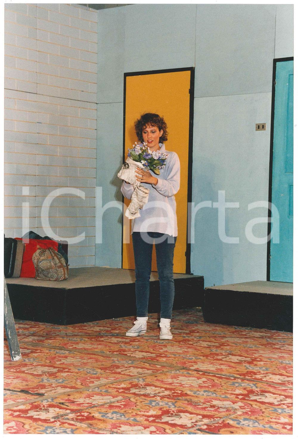 Fotografia d epoca originale 1987 SARONNO TEATRO  GRUPPO PALCOSCENICO A piedi nudi nel parco  Foto 1 1