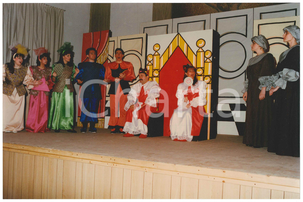 Fotografia d epoca originale 1987 SARONNO  GRUPPO PALCOSCENICO Vestito nuovo dell Imperatore  Foto 4 1