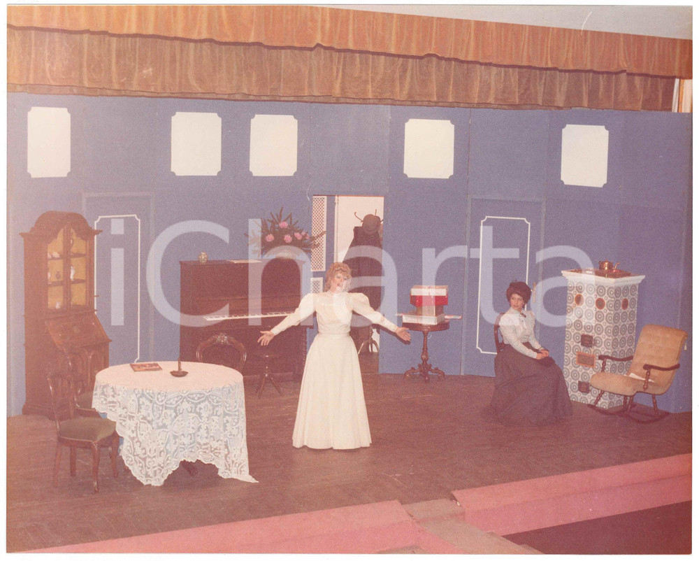 Fotografia d epoca originale 198283 SARONNO TEATRO  GRUPPO PALCOSCENICO  Casa di bambola Foto 2 1