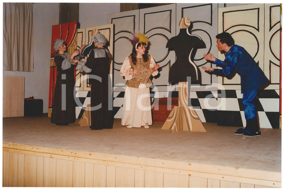 Fotografia d epoca originale 1987 SARONNO  GRUPPO PALCOSCENICO Vestito nuovo dell Imperatore  Foto 7 1