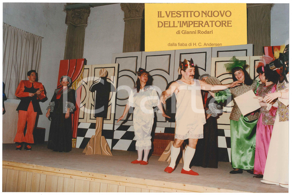 Fotografia d epoca originale 1987 SARONNO  GRUPPO PALCOSCENICO Vestito nuovo dell Imperatore  Foto 12 1
