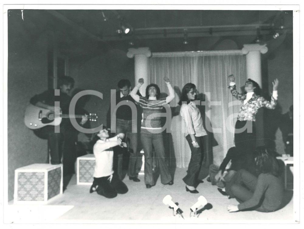 Fotografia d epoca originale 1977 RESCALDINA TEATRO  GRUPPO PALCOSCENICO  Flavia e le sue bambole Foto 2 1