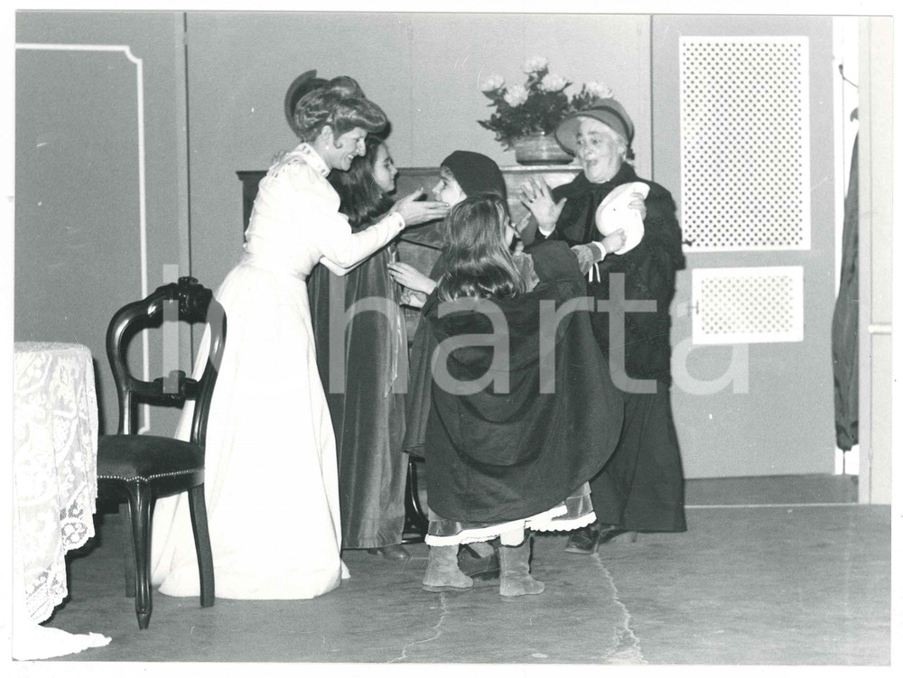 Fotografia d epoca originale 198283 SARONNO TEATRO  GRUPPO PALCOSCENICO  Casa di bambola Foto 6 1