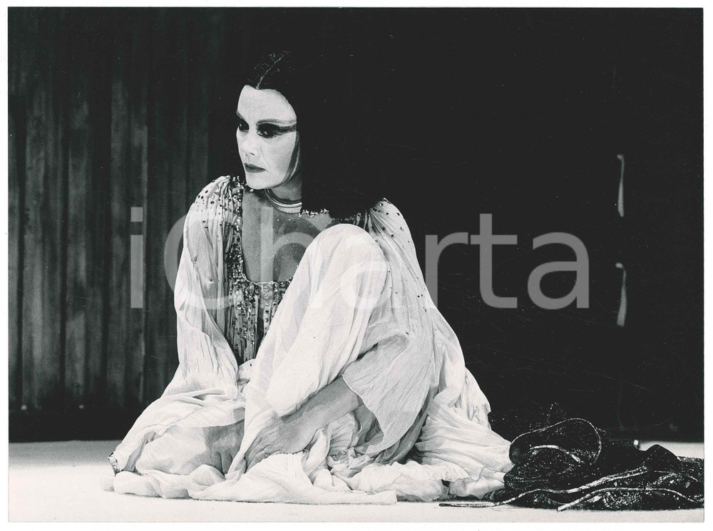 Fotografia d epoca originale 1988 TEATRO Antonio e Cleopatra  Valeria MORICONI Foto 24x18 cm 2 1