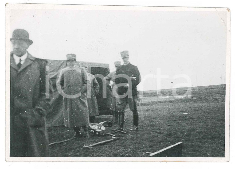 Fotografia d epoca originale 1935 ca REGIO ESERCITO  Ufficiali a un esercitazione  Campo Foto 1
